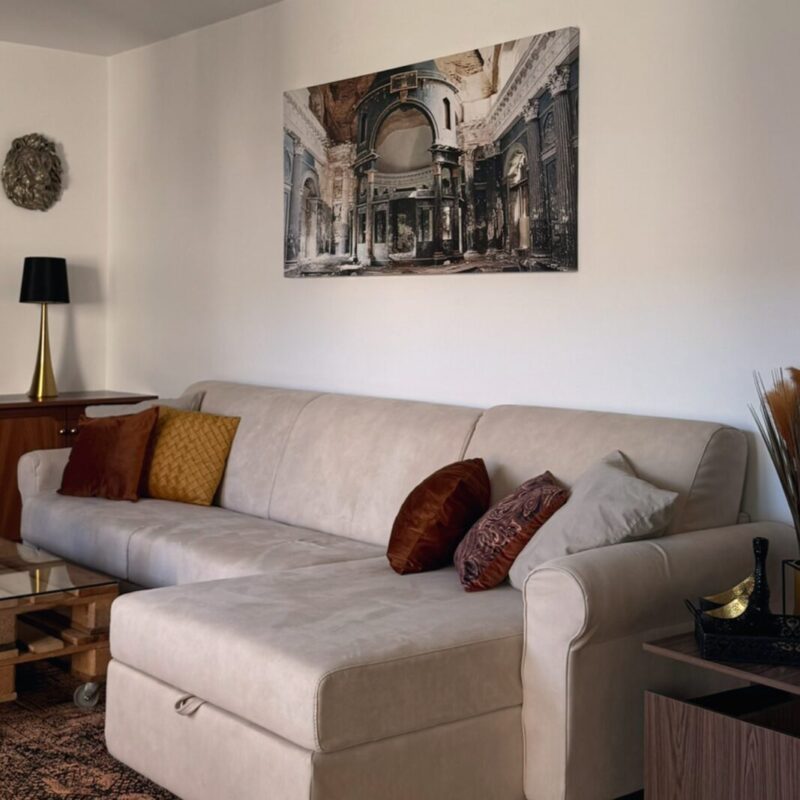 A divano